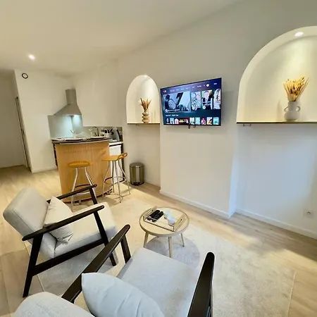 Romantique - Cinema - Netflix - St Roch Апартаменты *