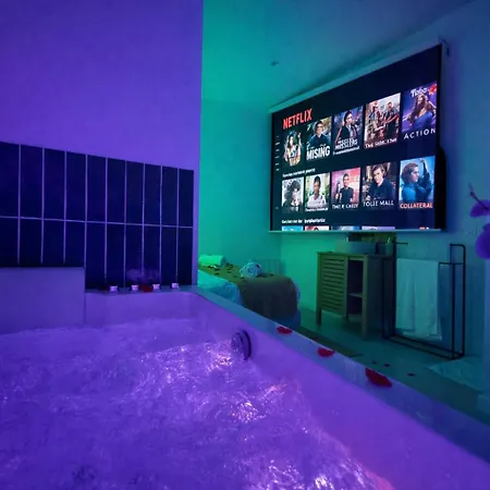 Romantique - Cinema - Netflix - St Roch 公寓